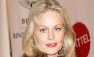 Beverly D'Angelo